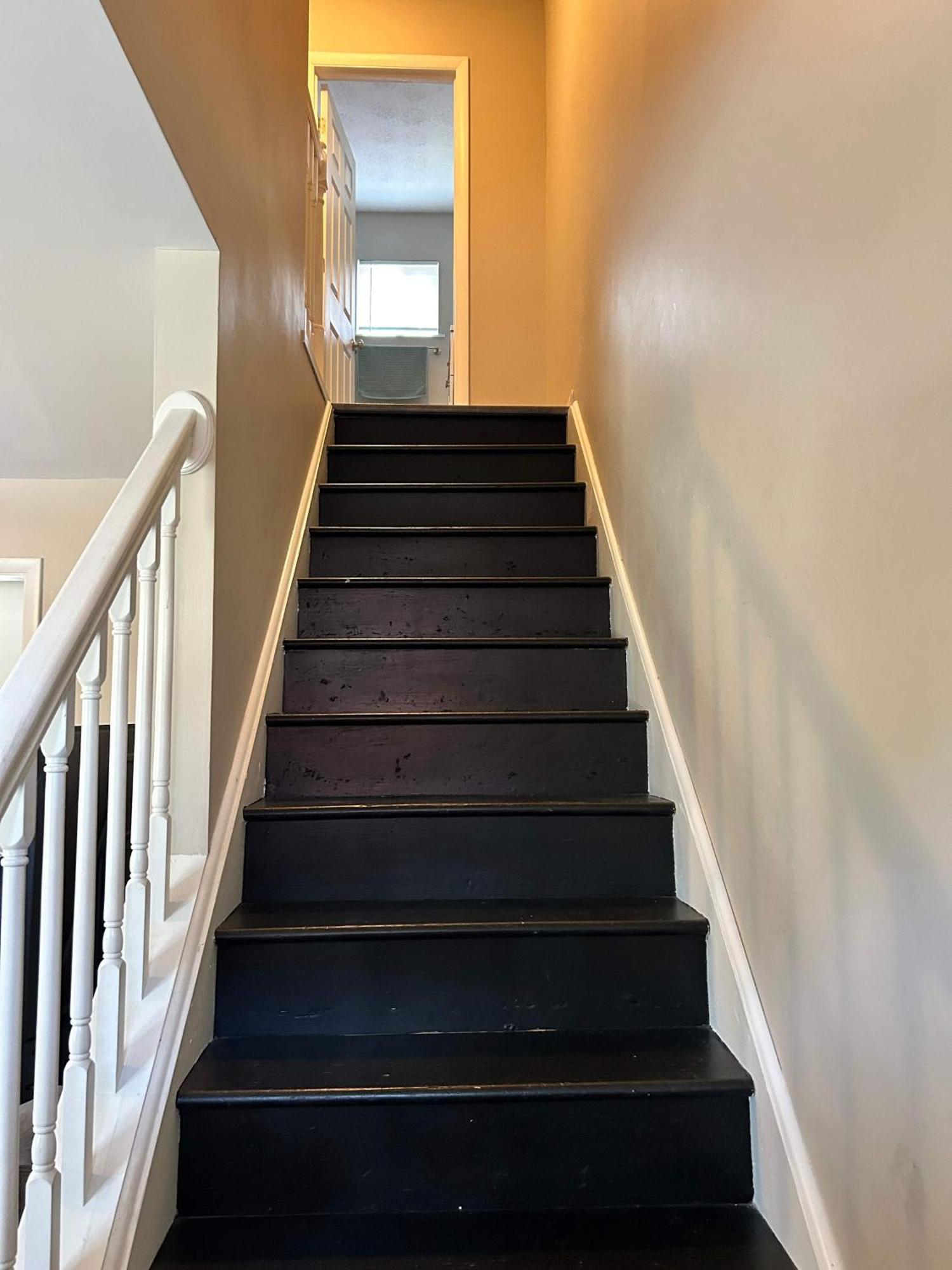 Apartment Carter #1 Two Bedroom Unit Near Xavier Downtown *